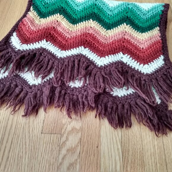 Vintage Crocheted Table Mat Doily Mini Afghan Chevron Handmade Boho Decor - Picture 10 of 10